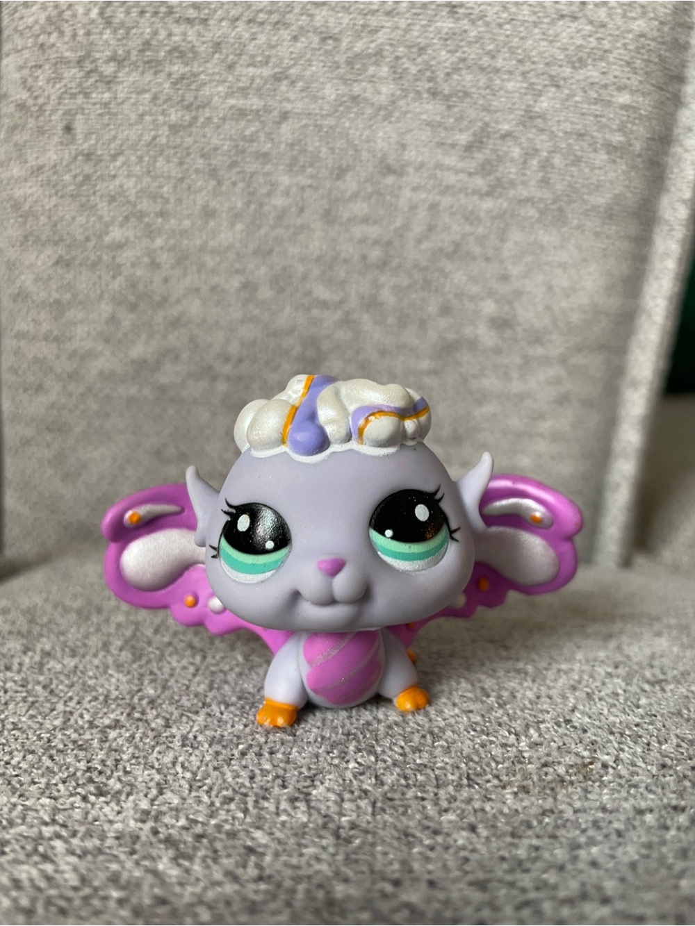 FAIRY #2710 - Authentic Littlest
Pet Shop - Hasbro LPS